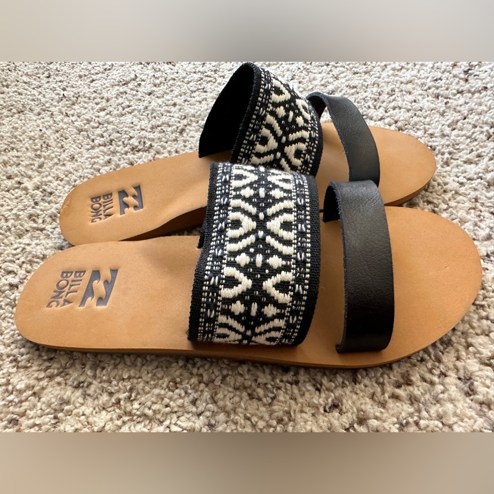 Billabong sandals women’s 7